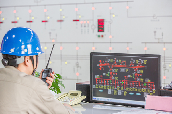 workers-control-room.jpg